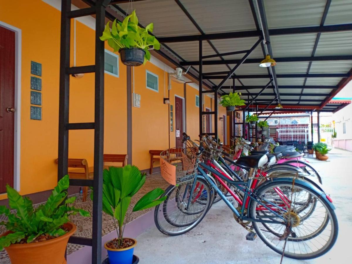 Siri Guesthouse Phra Nakhon Si Ayutthaya Exterior foto