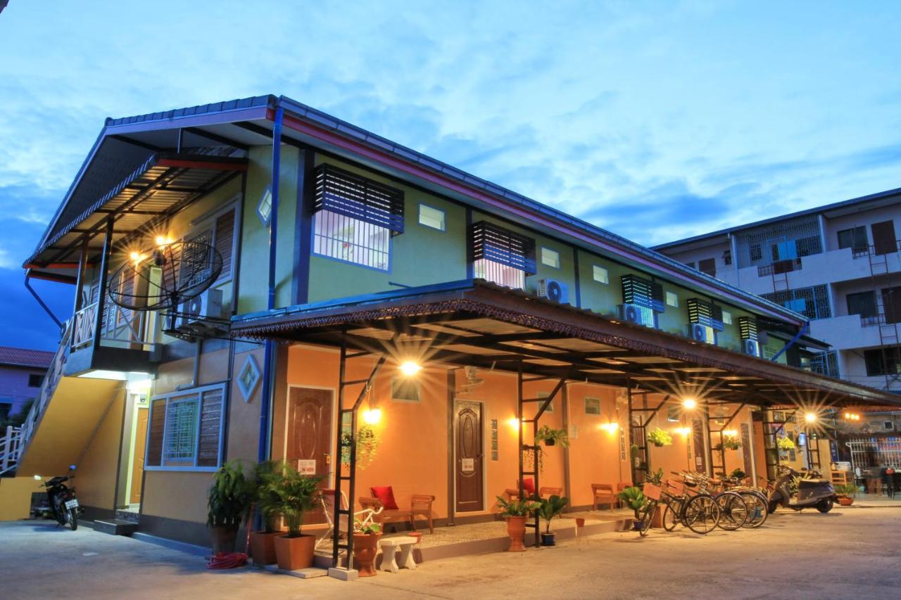 Siri Guesthouse Phra Nakhon Si Ayutthaya Exterior foto